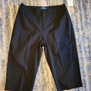 Nwt Garfield & Mark's capris size 8